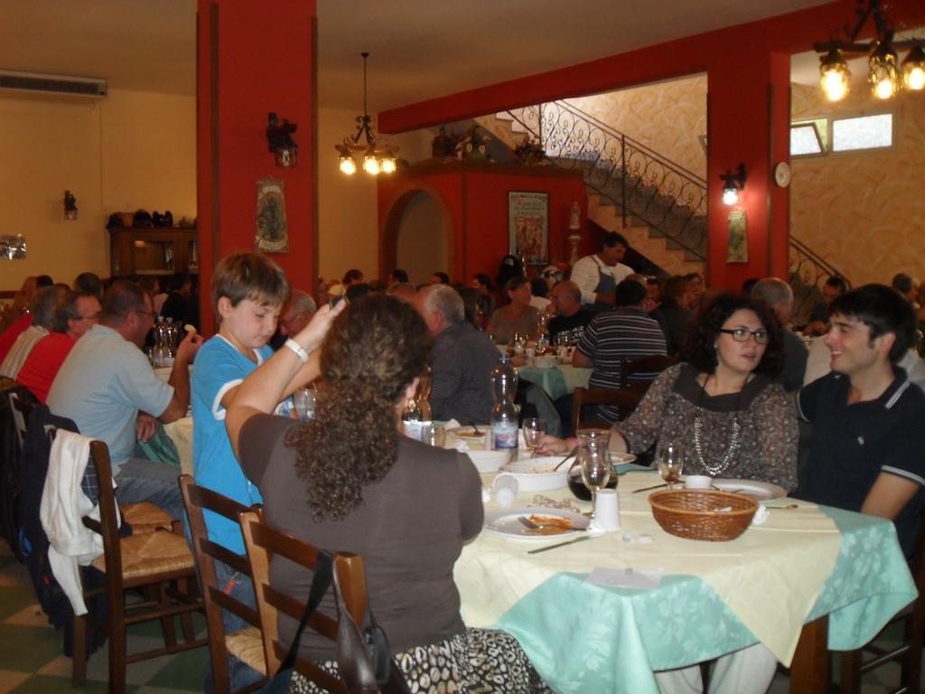 Agriturismo La Targa Buonfornello Bagian luar foto